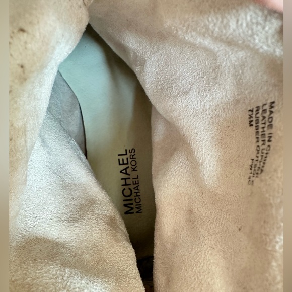 Michael Kors Billy taupe studded fringe booties 7.5 - Picture 13 of 15